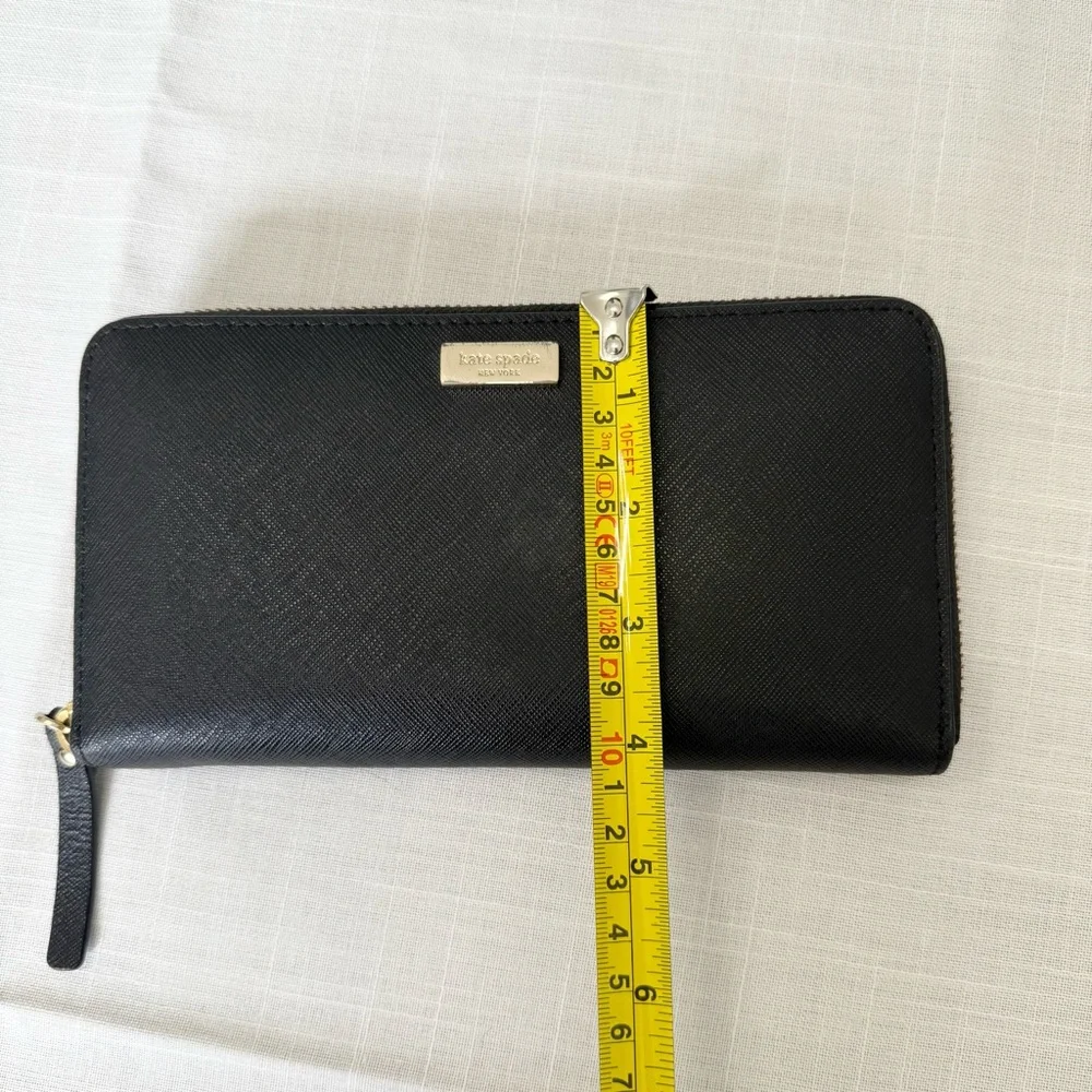 Kate Spade Black Leather Continental Zippered Wallet Faux Leather Neutral